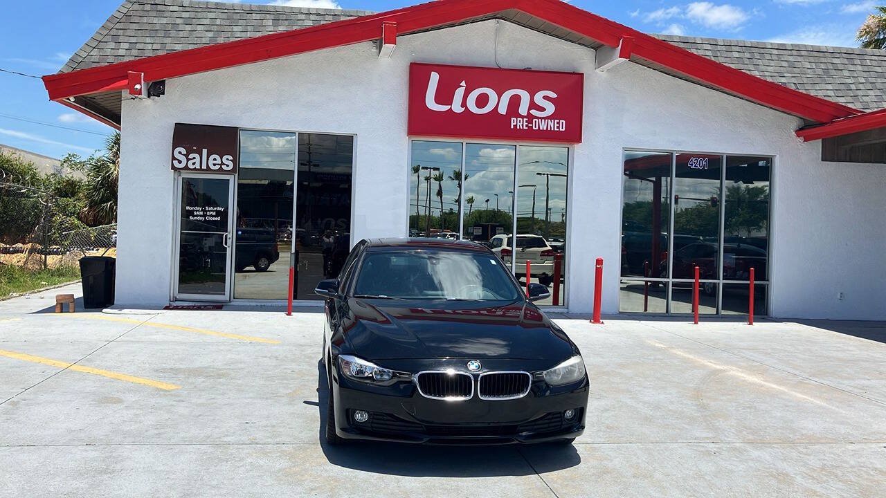 Used 2014 BMW 320i Sedan RWD image 1