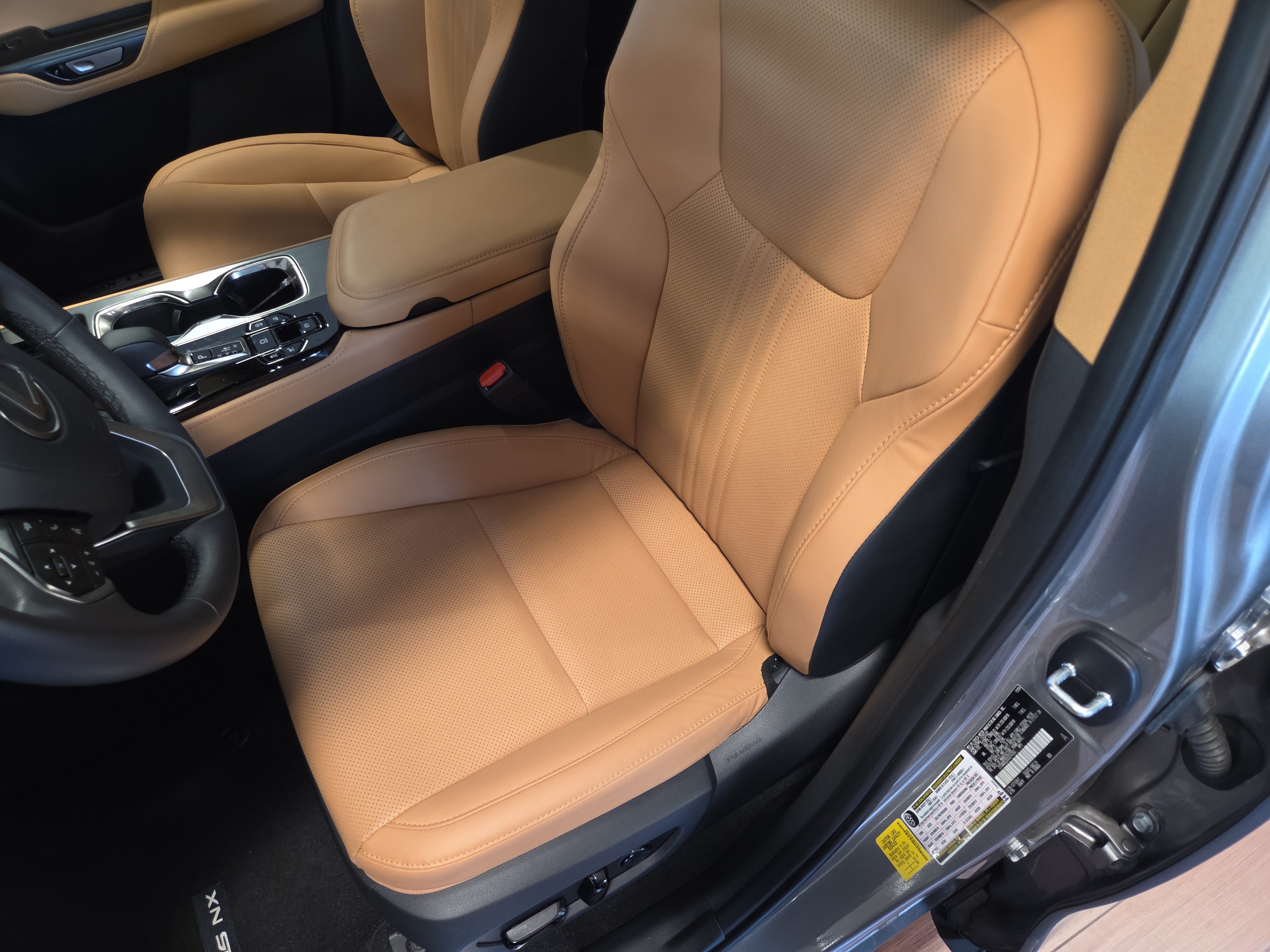 Certified 2025 Lexus NX 350 AWD w/ Accessory Package (2T) image 12