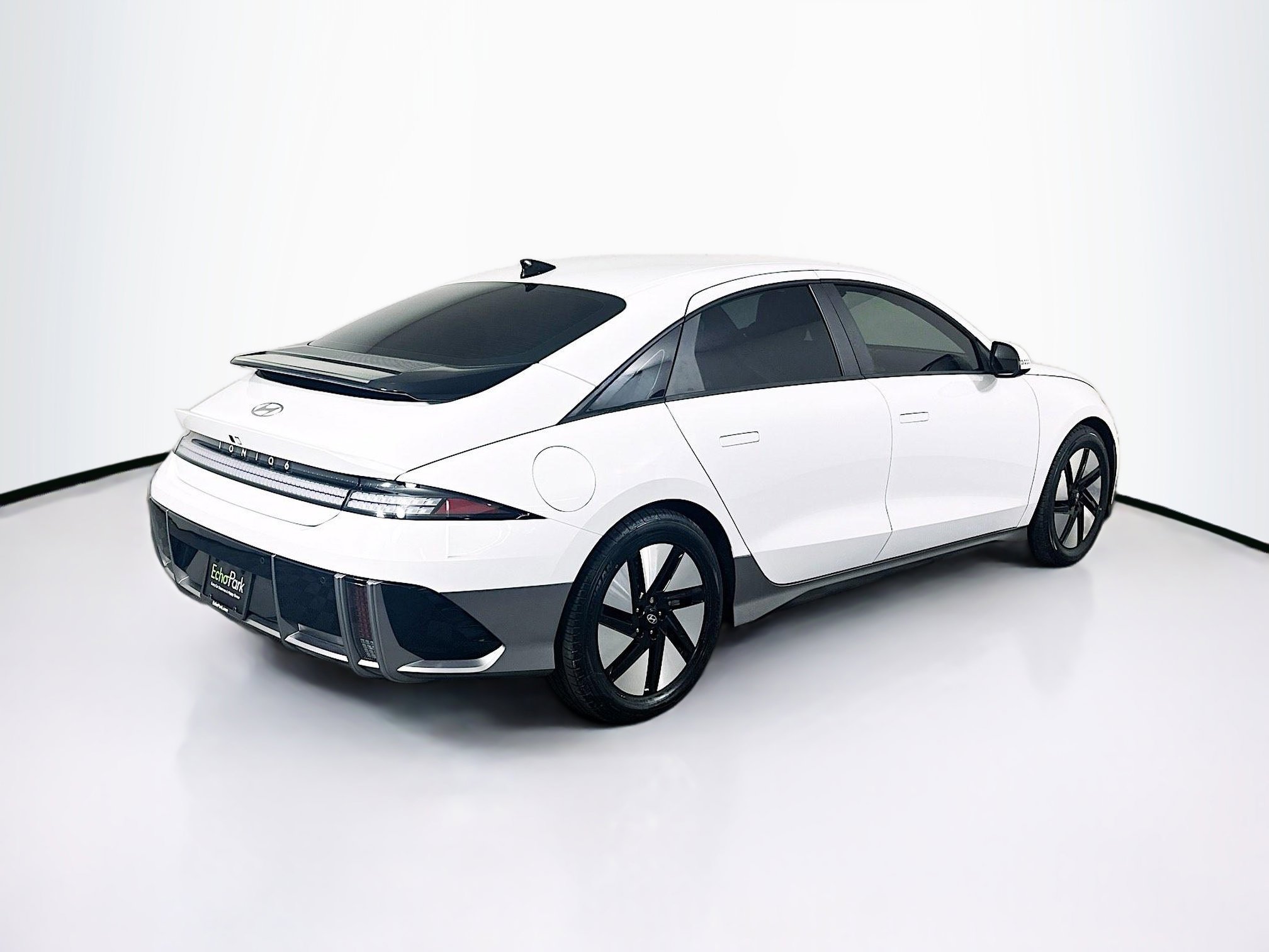 Used 2024 Hyundai Ioniq 6 SE image 9