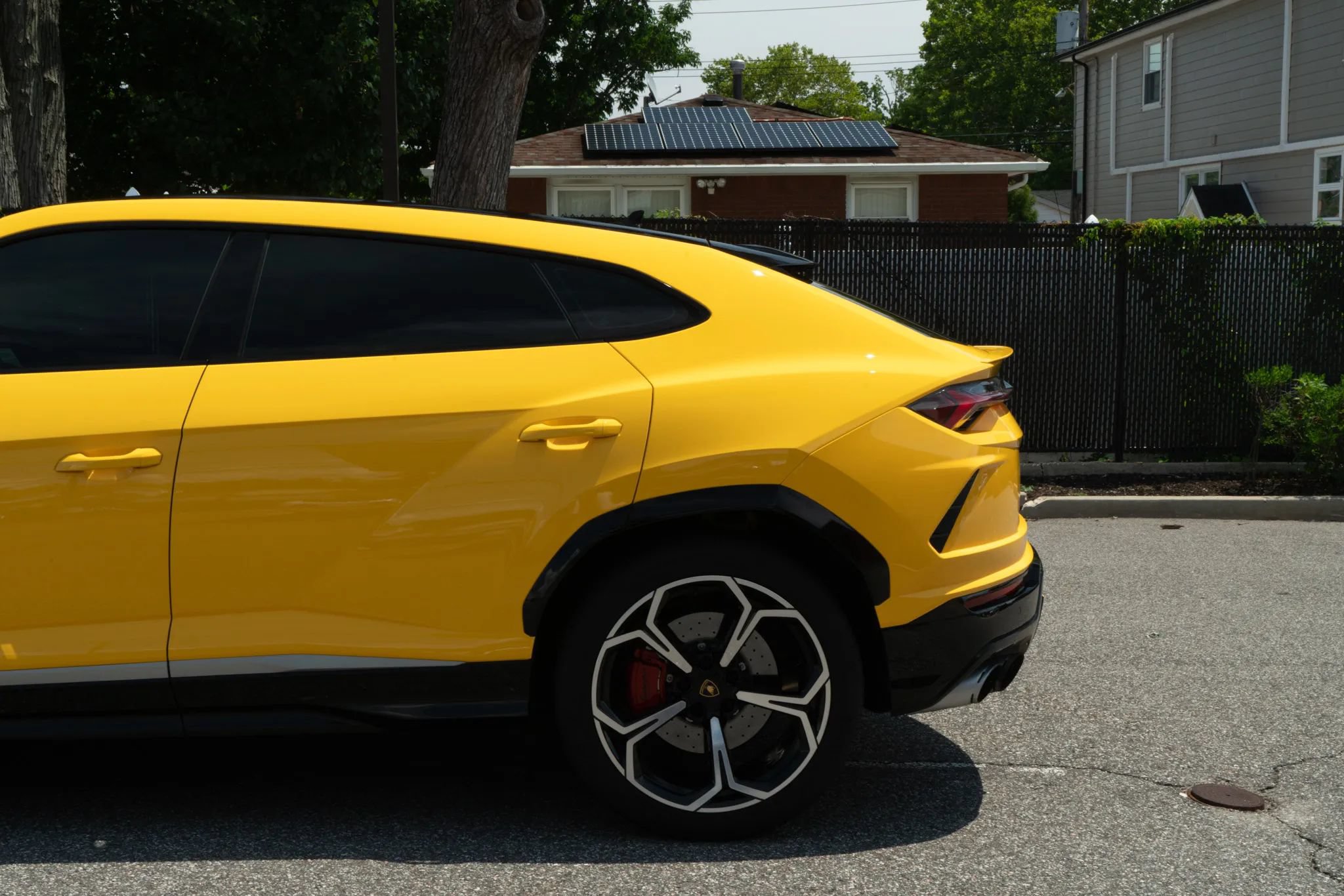 Used 2021 Lamborghini Urus AWD/4WD image 32