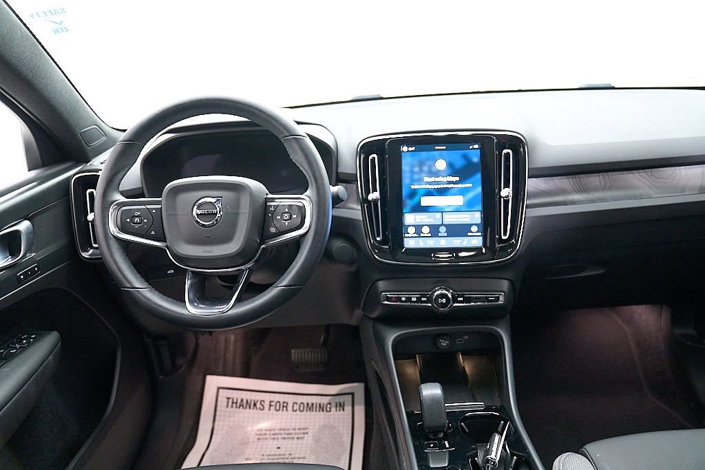 Used 2023 Volvo C40 Recharge Core AWD/4WD image 23
