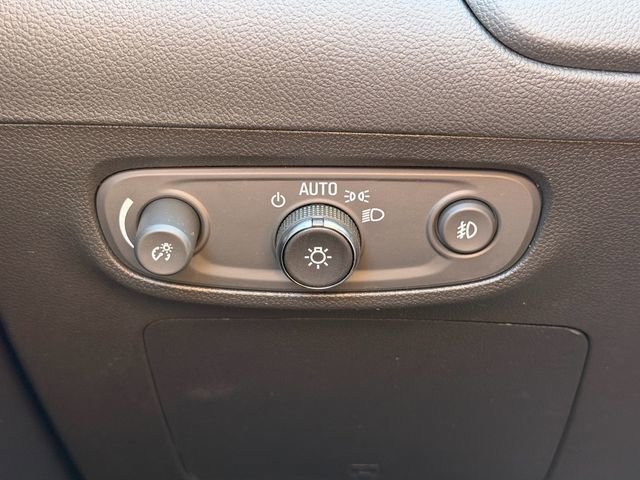 Used 2023 Buick Encore GX Select FWD image 26