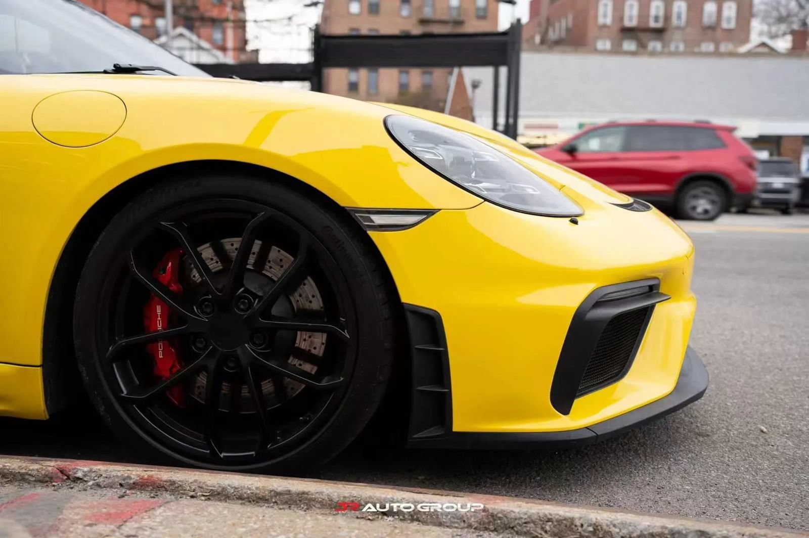 Used 2020 Porsche 718 Cayman GT4 RWD image 6