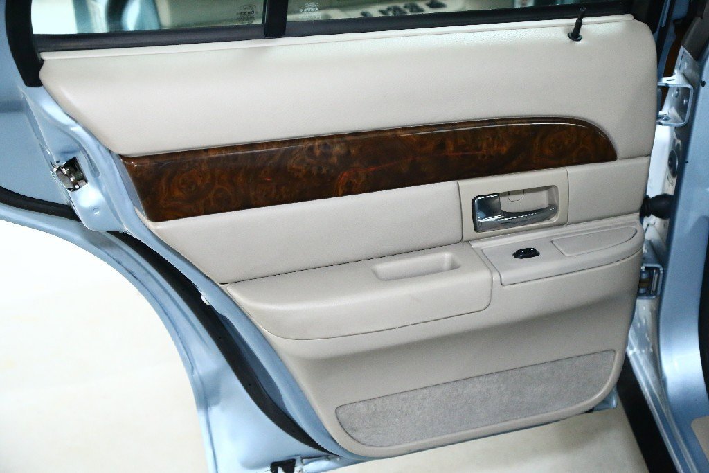 Used 2008 Mercury Grand Marquis LS image 24