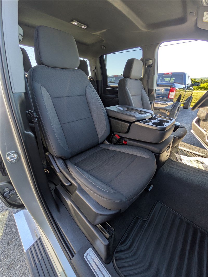Used 2025 Chevrolet Silverado 2500 LT w/ Convenience Package AWD/4WD image 22