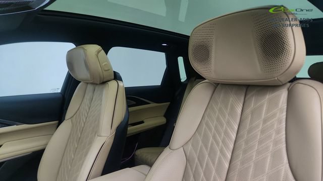 Used 2024 Cadillac Lyriq Luxury w/ Nappa Leather Package RWD image 35
