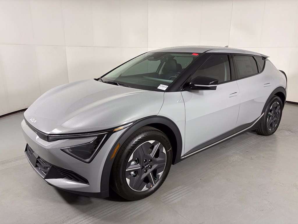 New 2026 Kia EV6 Light RWD image 4