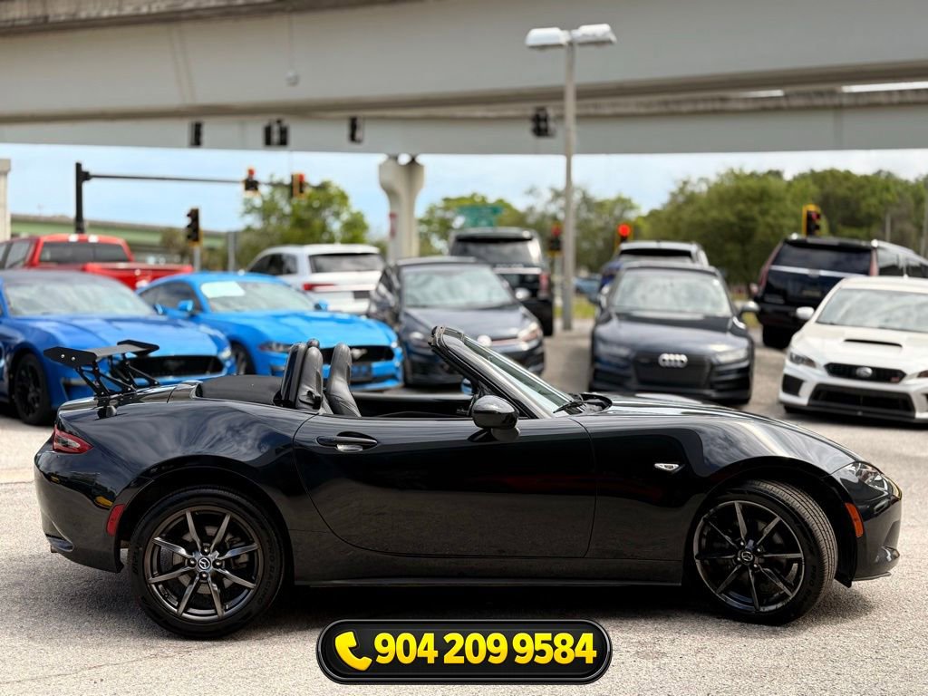 Used 2017 MAZDA MX-5 Miata Grand Touring RWD image 8