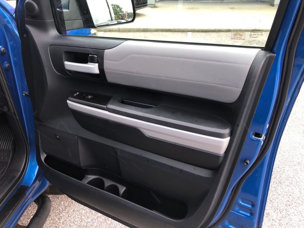 Used 2018 Toyota Tundra Limited w/ Limited Premium Package AWD/4WD image 24