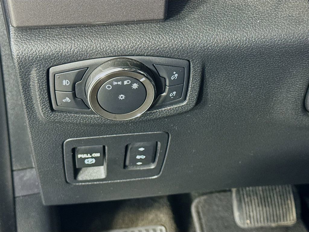 Used 2020 Ford F150 XLT w/ Equipment Group 302A Luxury AWD/4WD image 10