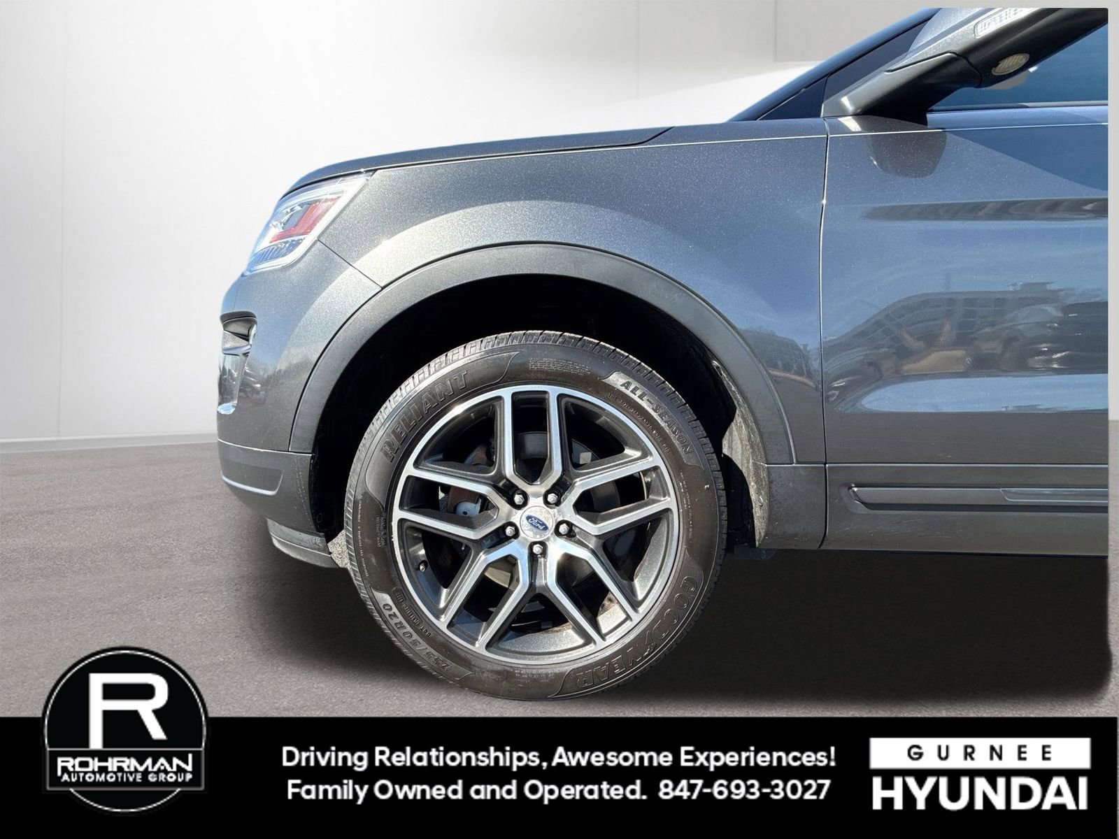 Used 2018 Ford Explorer XLT w/ Equipment Group 202A image 11