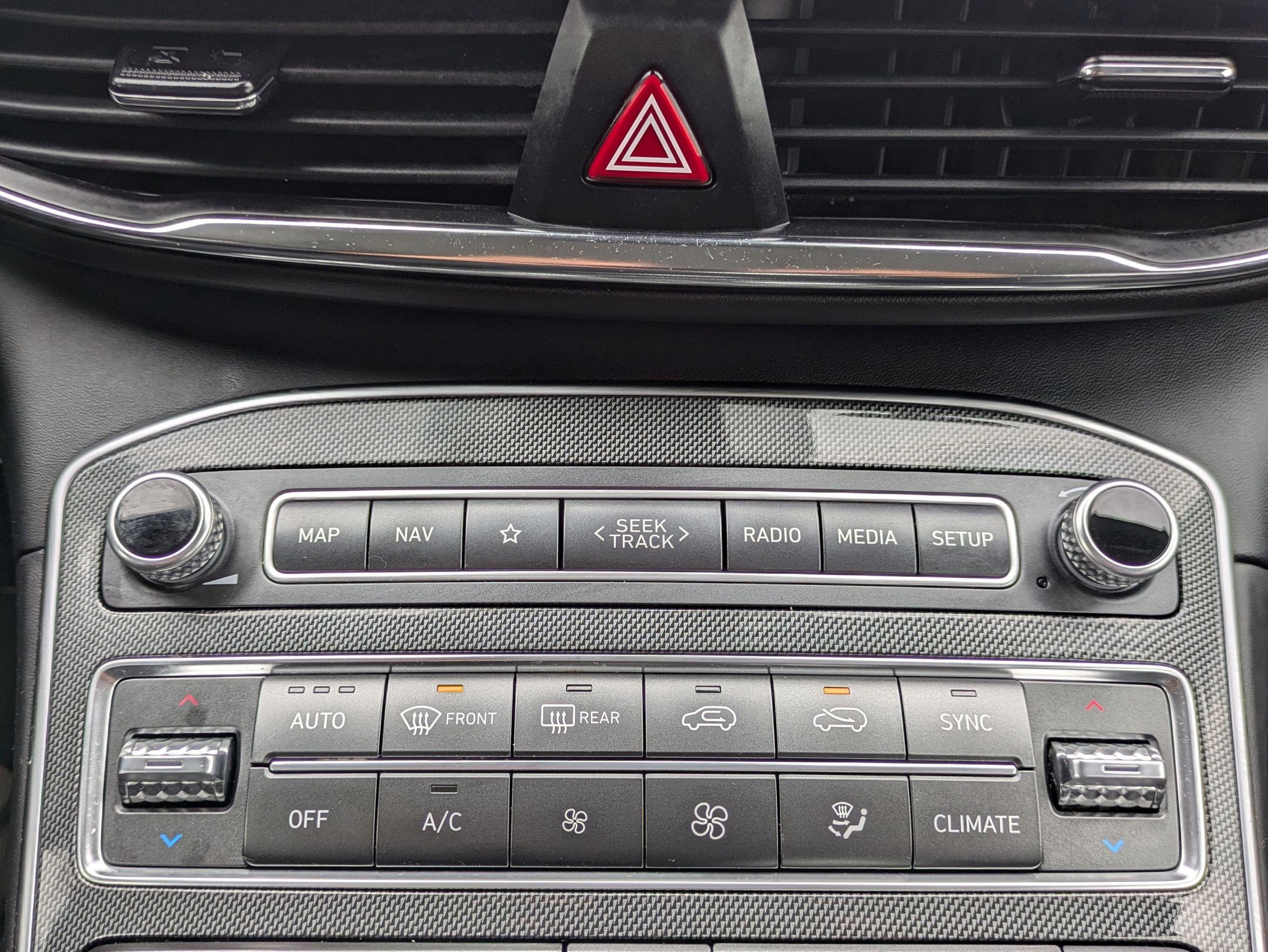 Used 2021 Hyundai Santa Fe SEL w/ Convenience + Premium Package image 26