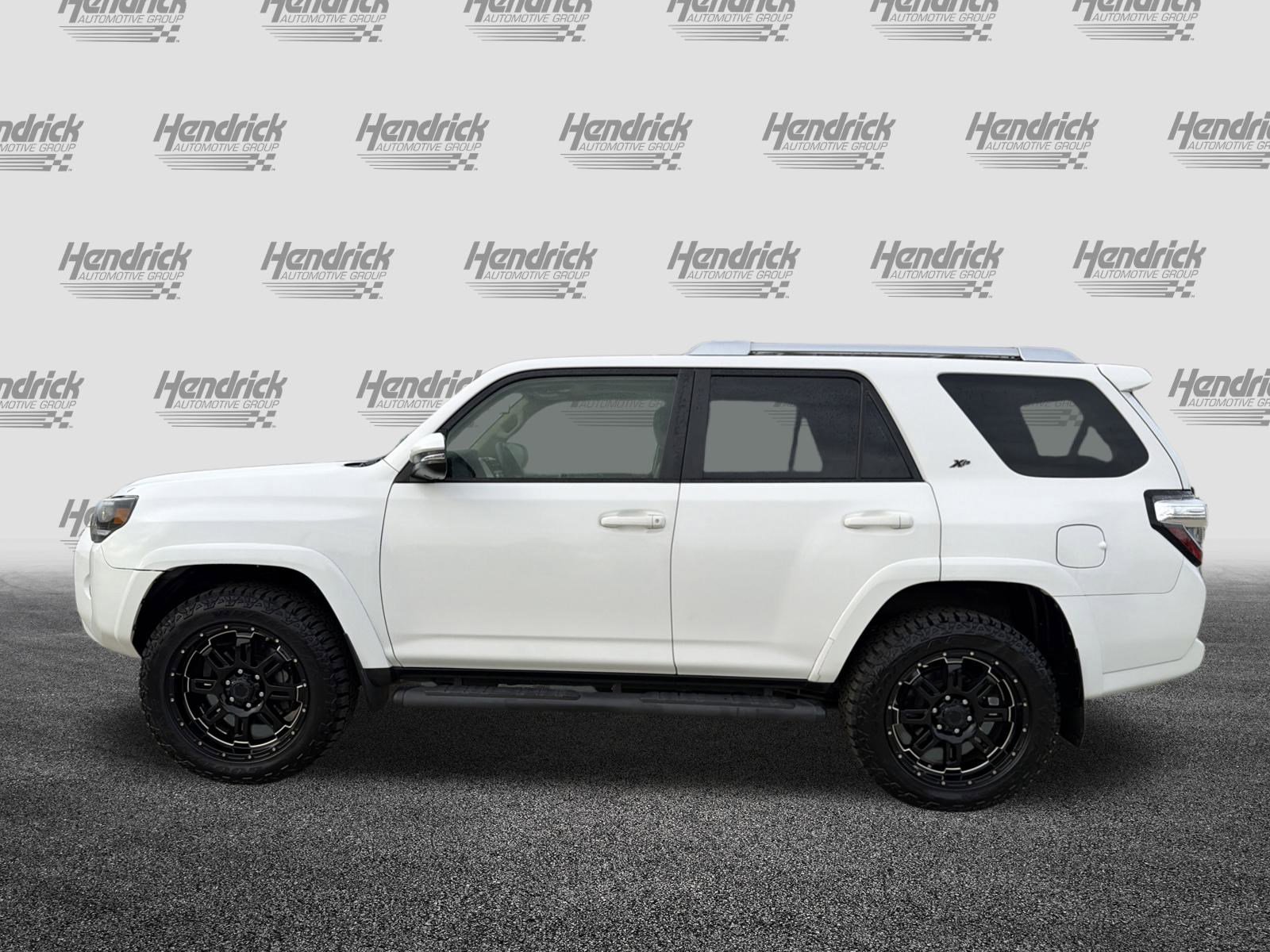 Used 2017 Toyota 4Runner SR5 Premium image 7