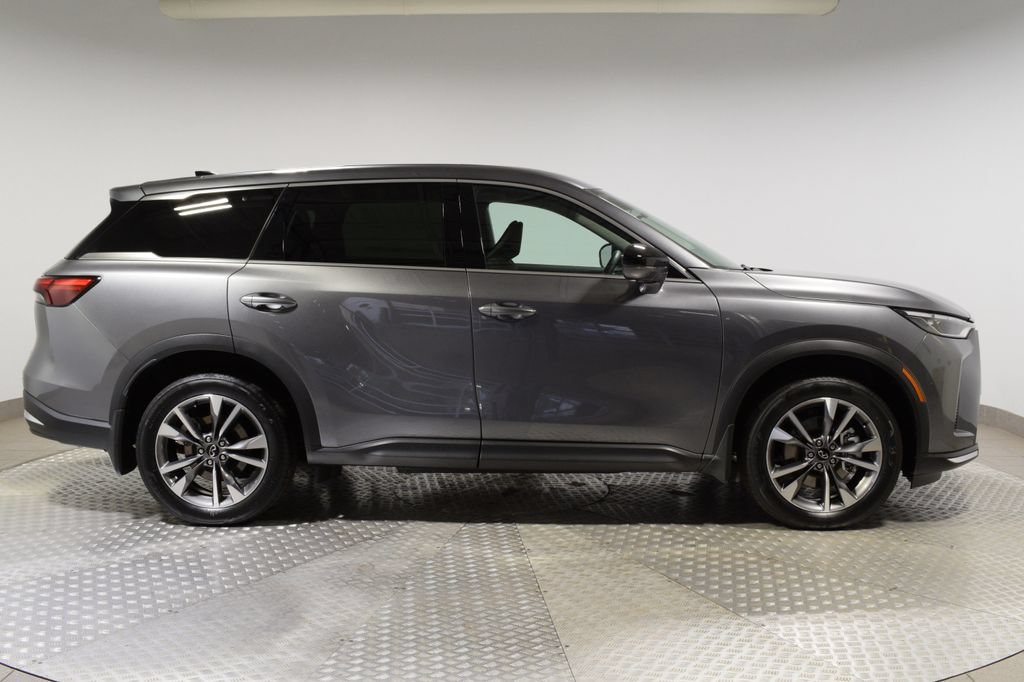 Certified 2026 INFINITI QX60 Pure w/ Cargo Package AWD/4WD image 3