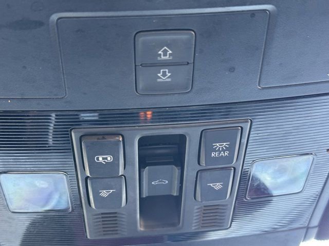 Used 2022 Volkswagen Tiguan SEL R-Line AWD/4WD image 35