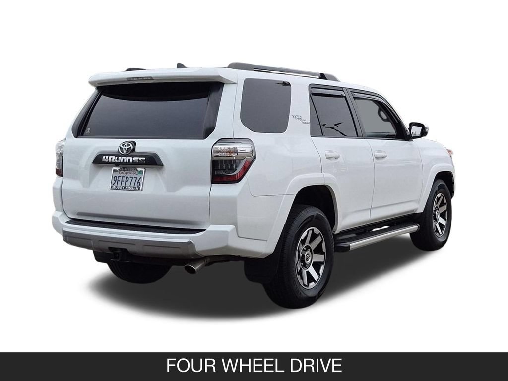 Used 2023 Toyota 4Runner TRD Off-Road Premium w/ Off Road Premium Plus Package AWD/4WD image 9