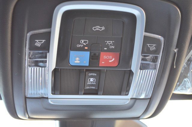 New 2026 RAM 1500 4x4 Crew Cab image 31