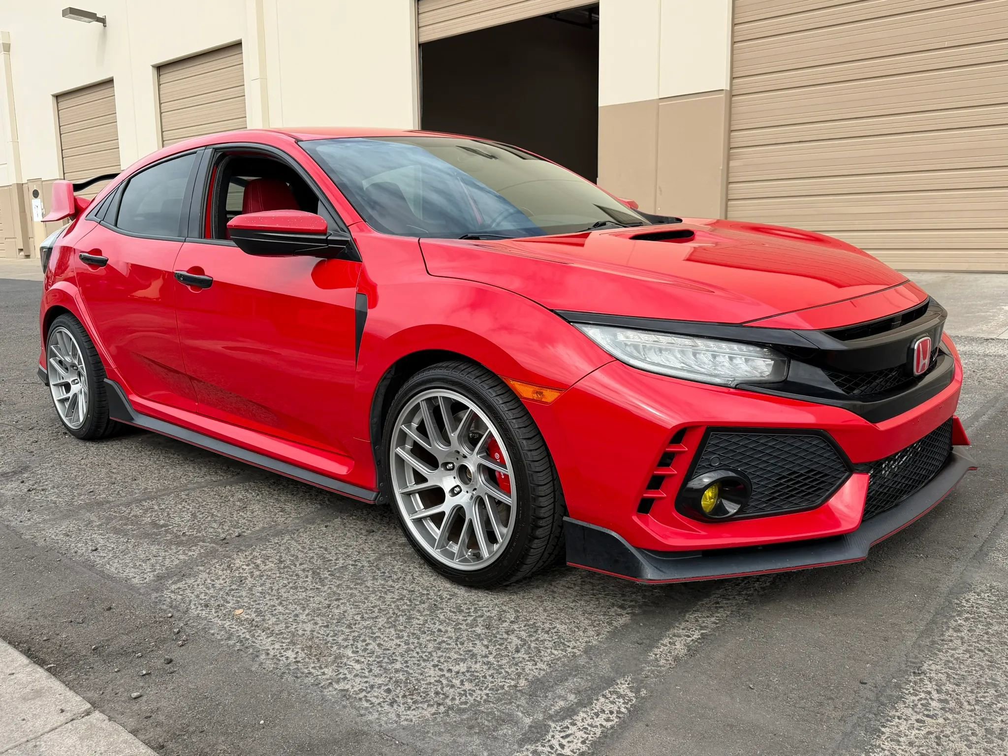 Used 2018 Honda Civic Type R image 11