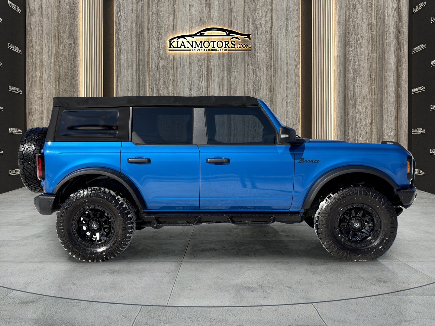 Used 2022 Ford Bronco Wildtrak AWD/4WD image 15