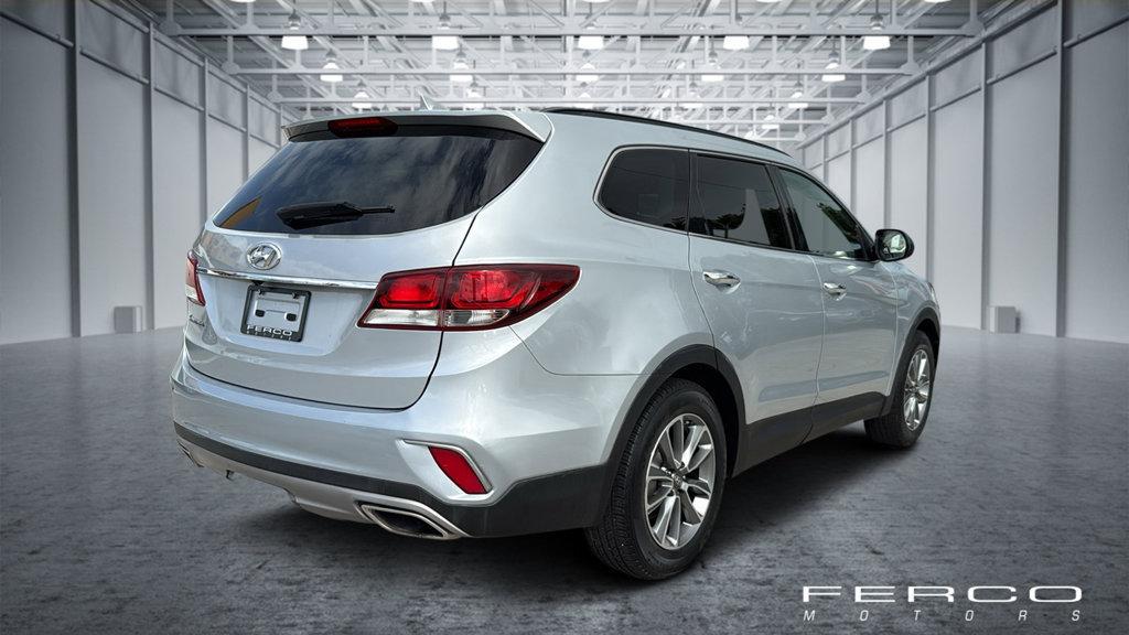 Used 2017 Hyundai Santa Fe SE FWD image 5