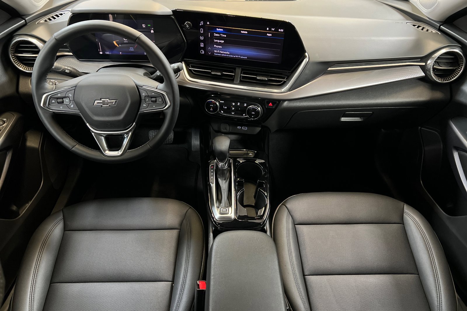 Used 2024 Chevrolet Trax ACTIV w/ Sunroof Package image 15