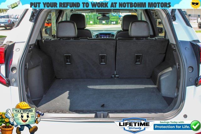 Used 2024 GMC Terrain SLT image 11