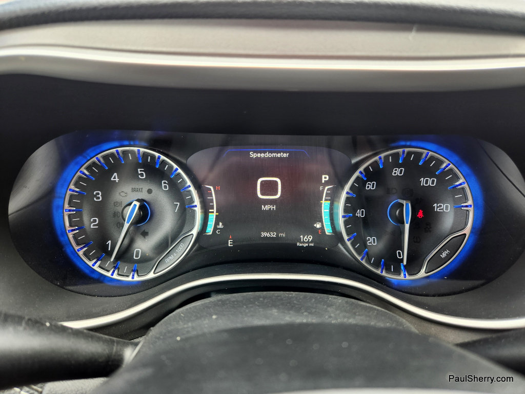 Used 2022 Chrysler Pacifica Touring-L FWD image 48