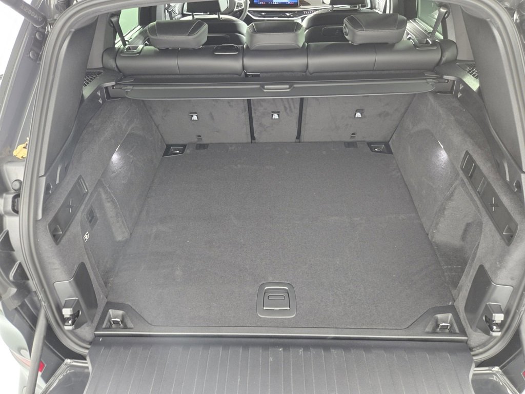 New 2026 BMW X5 xDrive40i w/ M Sport Package image 22