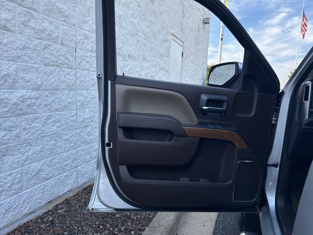 Used 2017 Chevrolet Silverado 1500 LTZ image 8