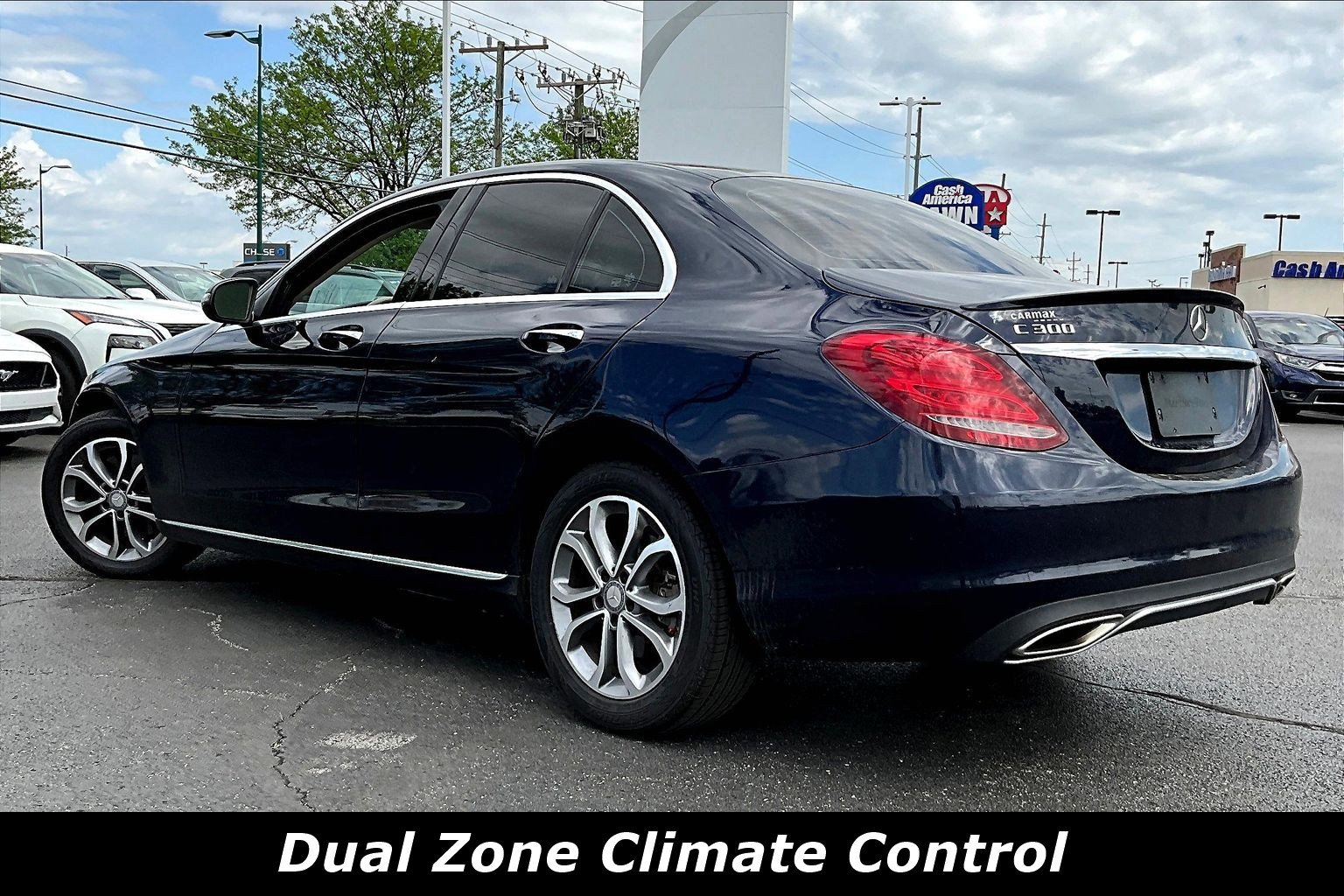 Used 2016 Mercedes-Benz C 300 4MATIC Sedan image 3