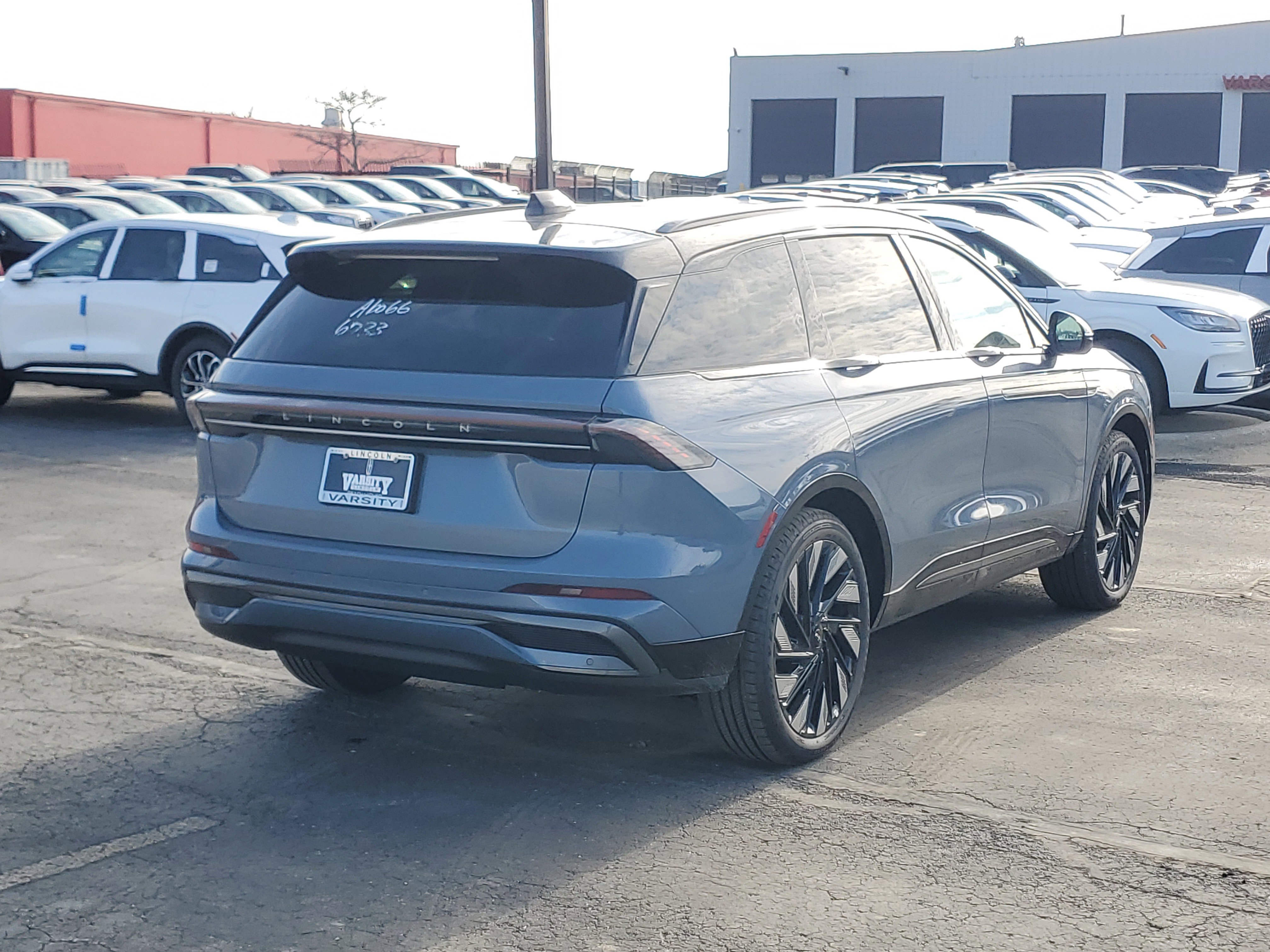 New 2026 Lincoln Nautilus Reserve image 4