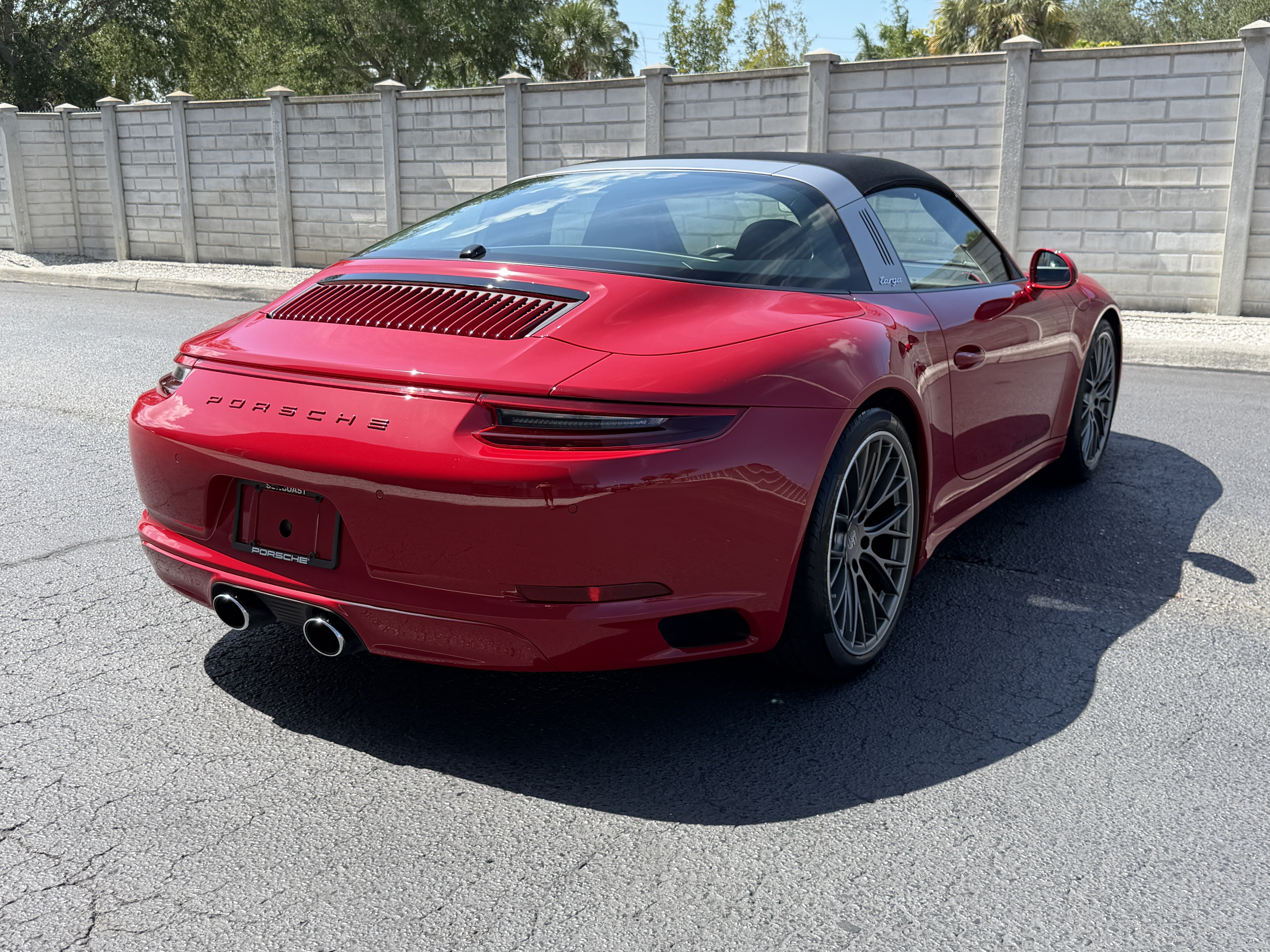 Certified 2017 Porsche 911 Targa 4S AWD/4WD image 6