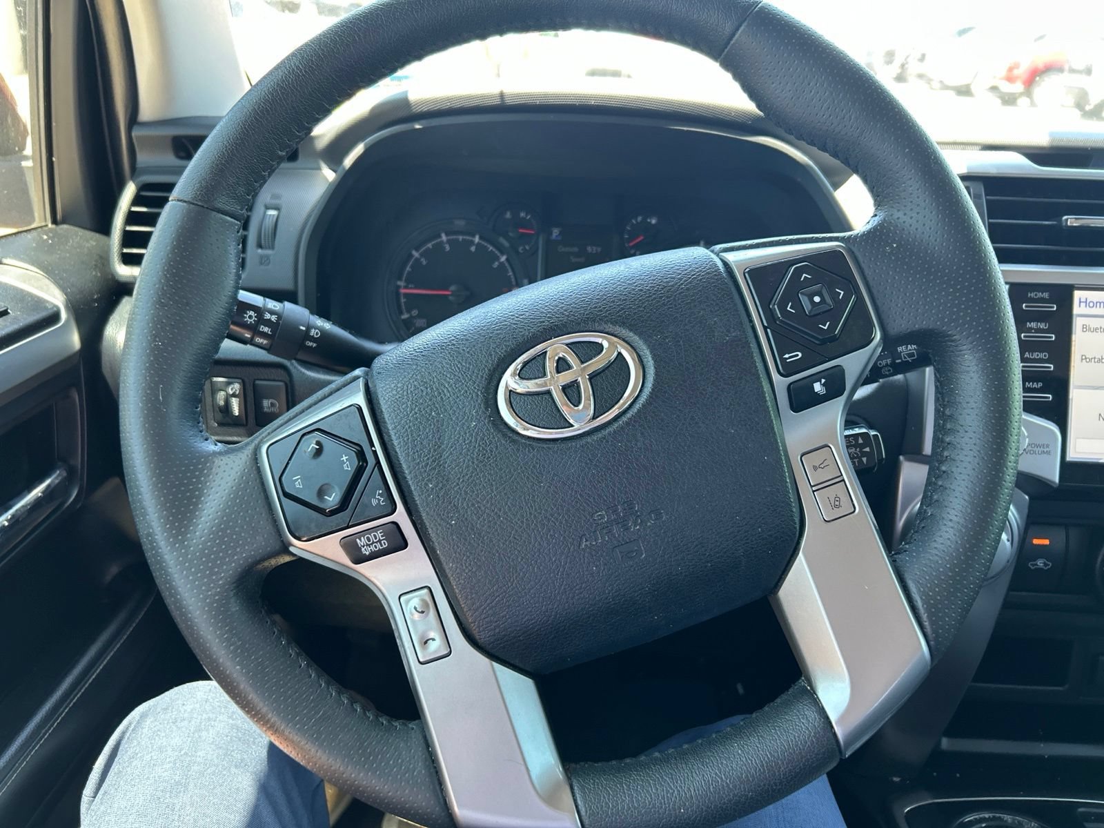 Used 2022 Toyota 4Runner SR5 Premium w/ Moonroof Package RWD image 14