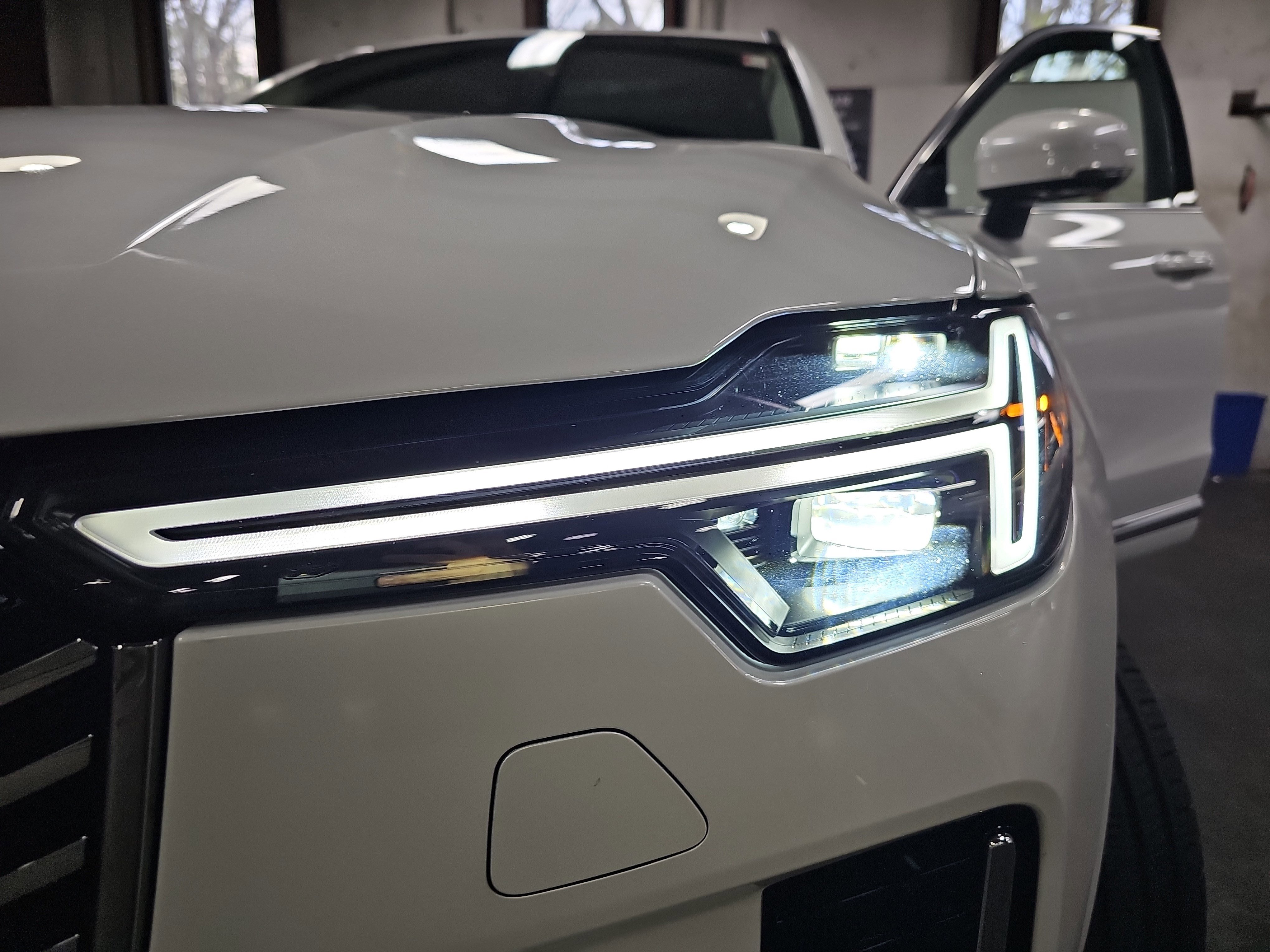 Used 2025 Volvo XC90 T8 Ultra w/ Protection Package Premier image 33