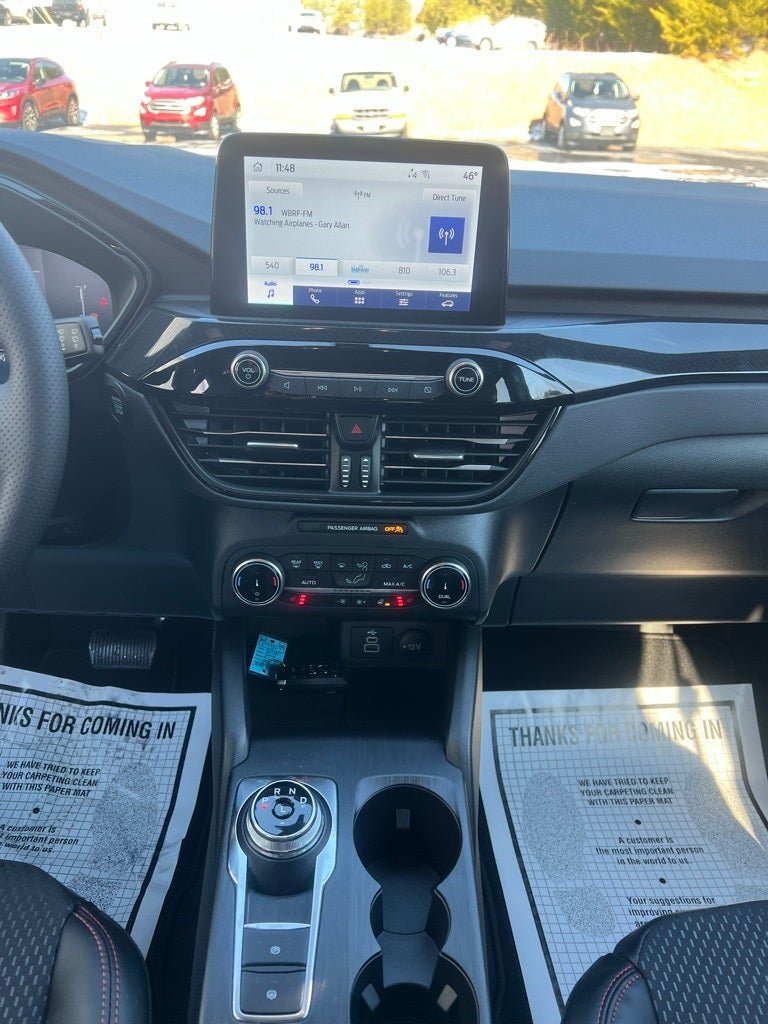 New 2025 Ford Escape ST-Line w/ Cold Weather Package FWD image 35