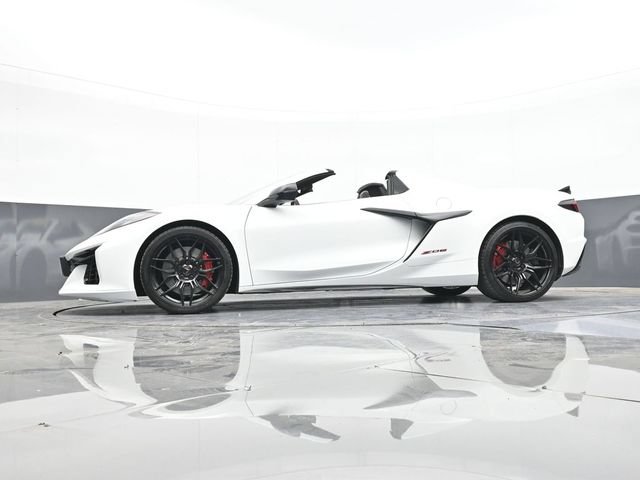 Used 2024 Chevrolet Corvette Z06 RWD image 52