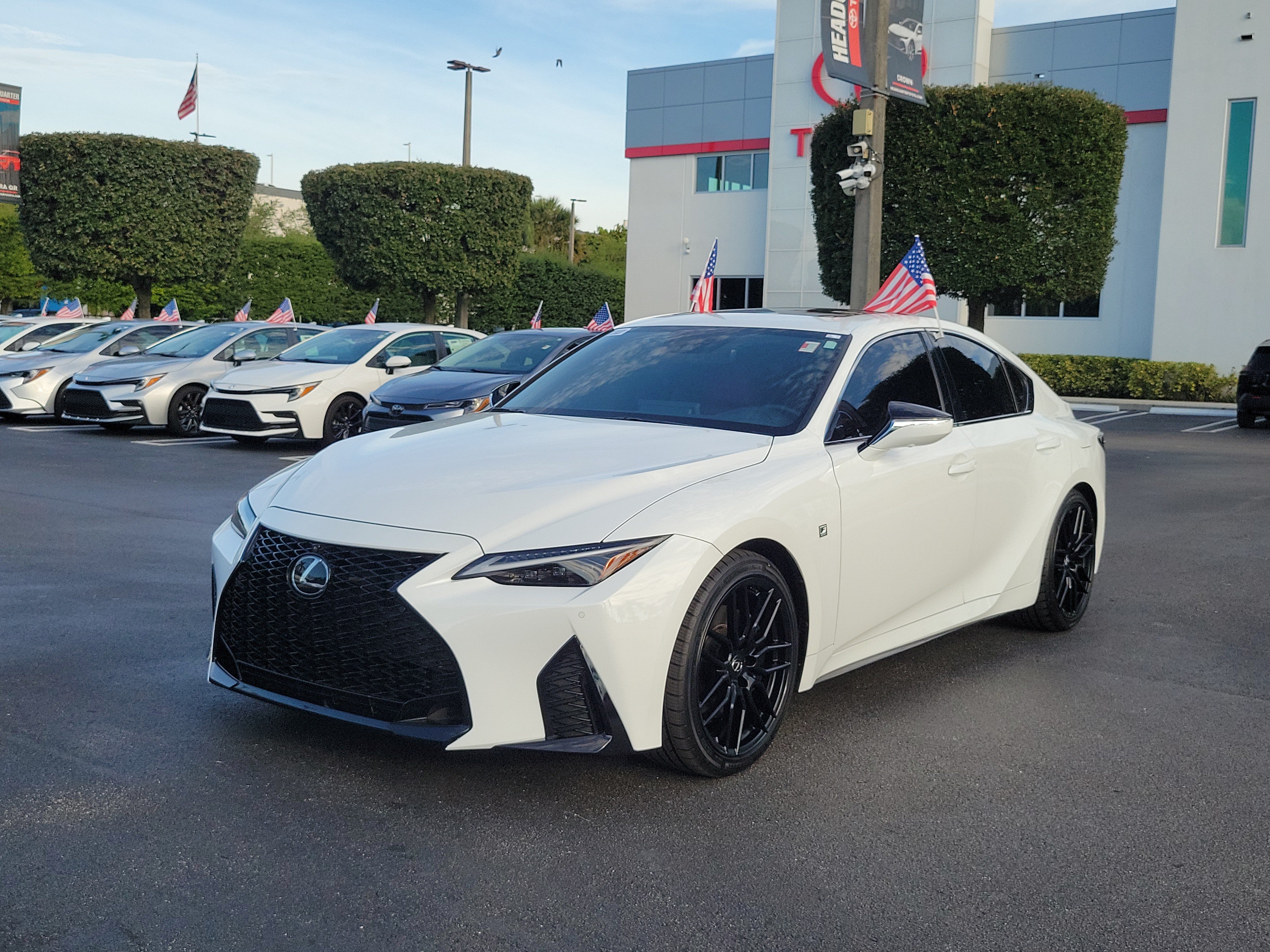 Used 2023 Lexus IS 350 F Sport RWD image 6