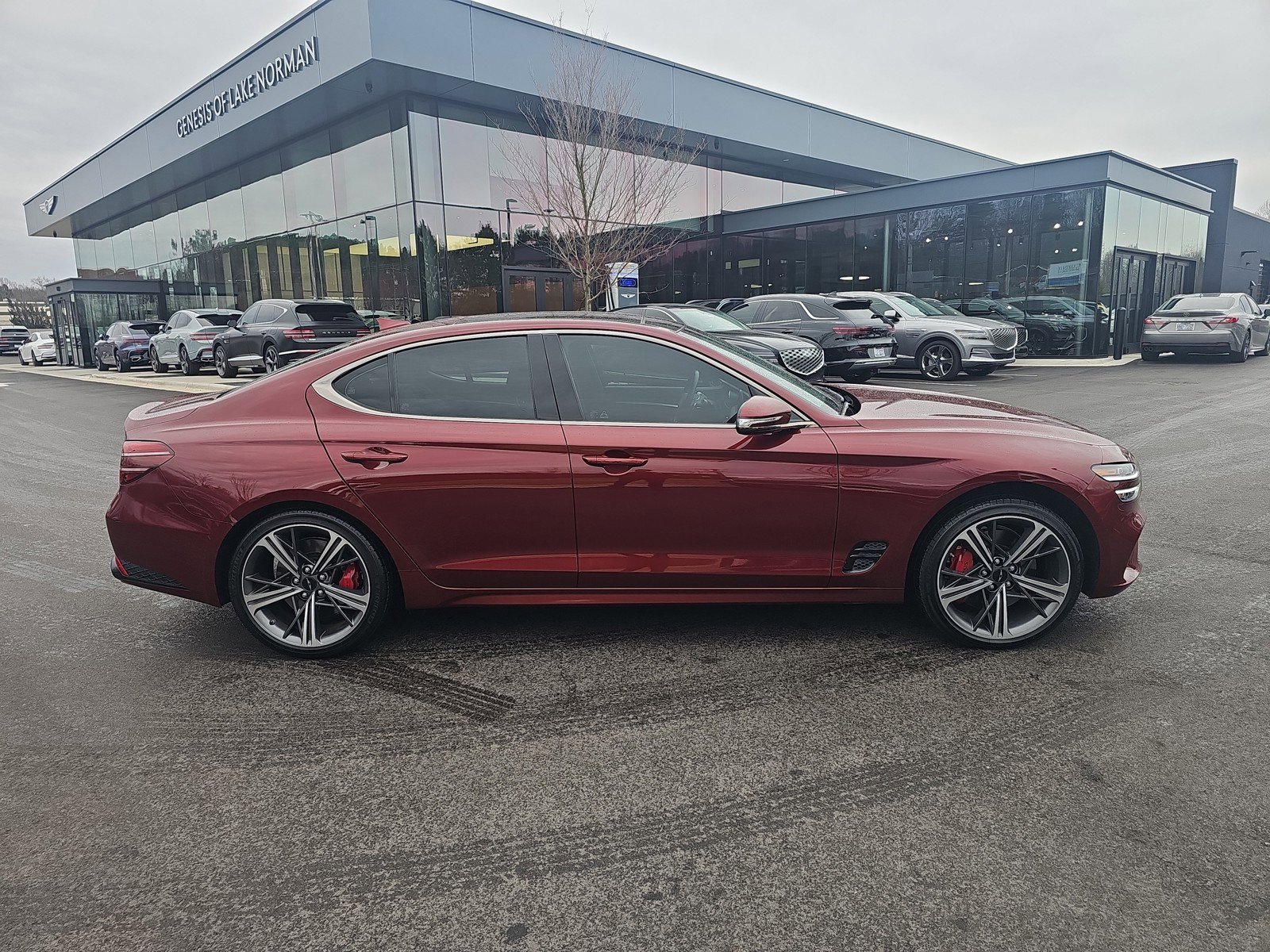 Used 2025 Genesis G70 2.5T w/ Sport Prestige Package image 3