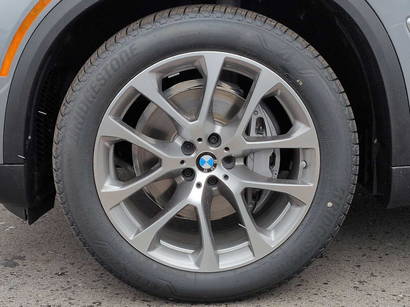 Used 2026 BMW X5 xDrive40i w/ Premium Package AWD/4WD image 13