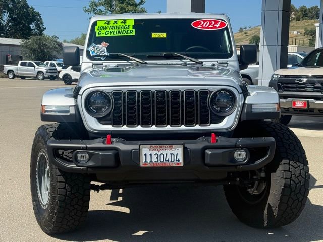 Used 2024 Jeep Gladiator Rubicon AWD/4WD image 2