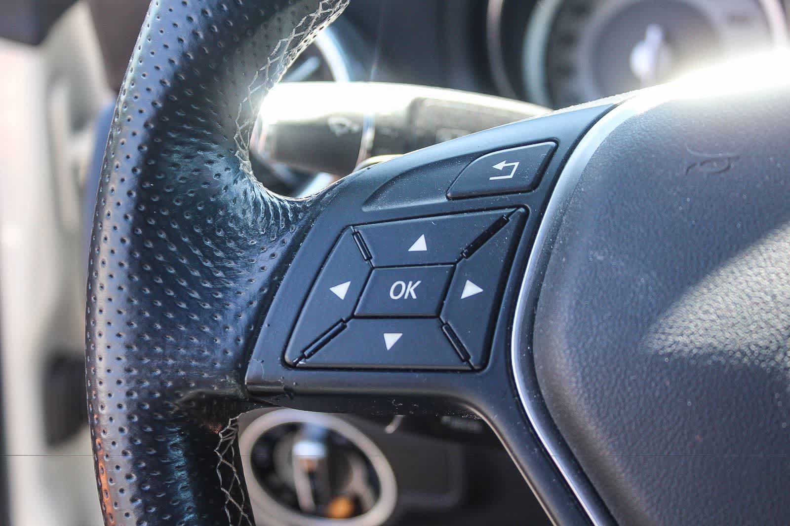 Used 2014 Mercedes-Benz CLA 250 image 29
