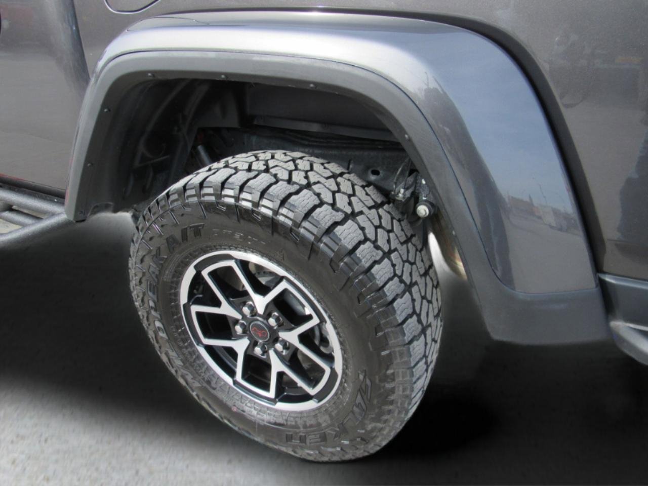 Used 2025 Jeep Gladiator Rubicon image 4