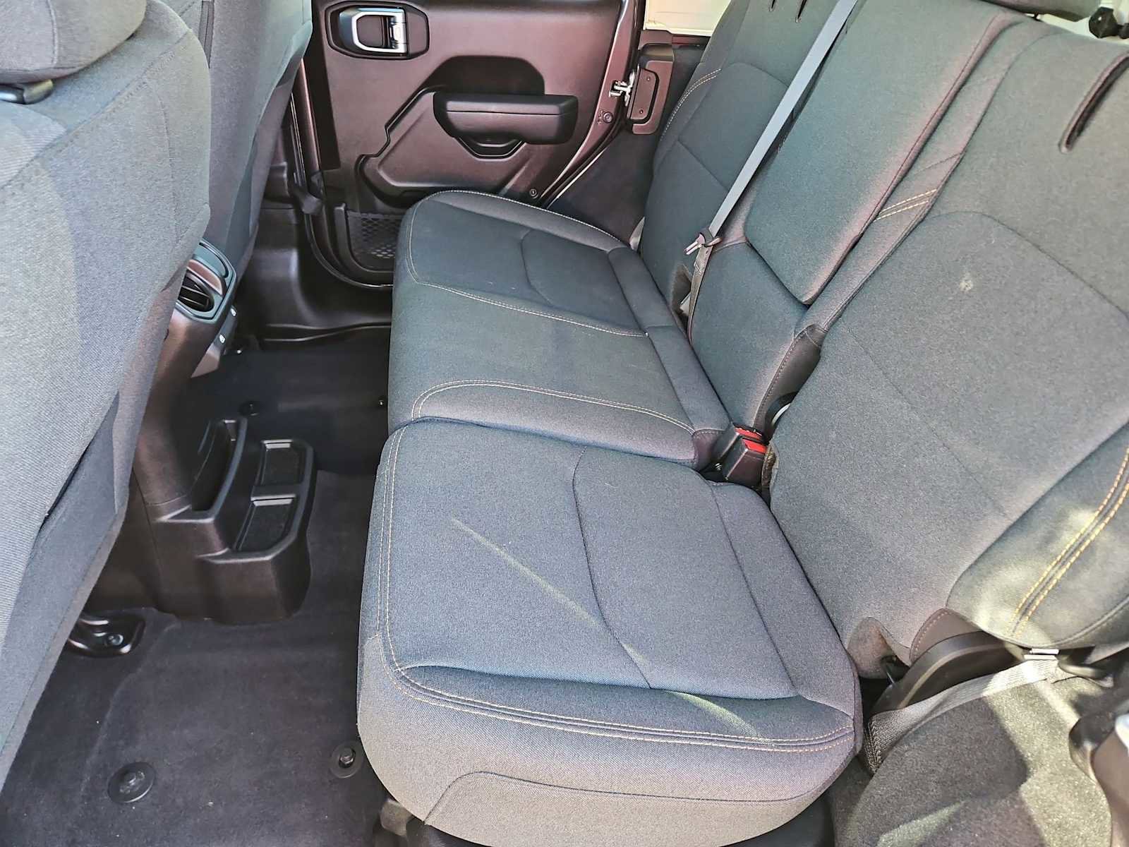 Used 2024 Jeep Wrangler Sport S image 18