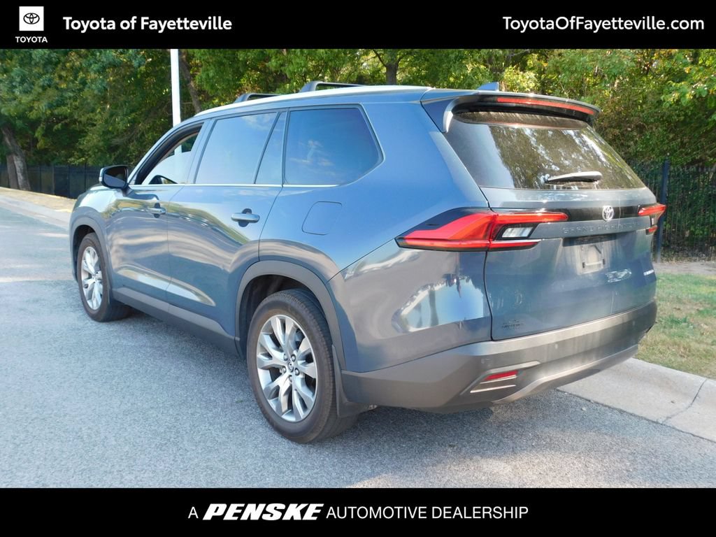 Certified 2024 Toyota Grand Highlander FWD image 10
