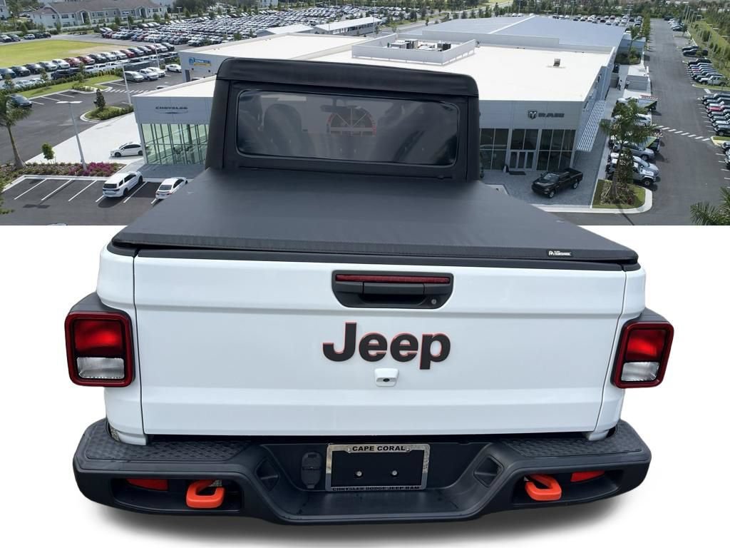Used 2022 Jeep Gladiator Mojave w/ Cold Weather Group AWD/4WD image 9
