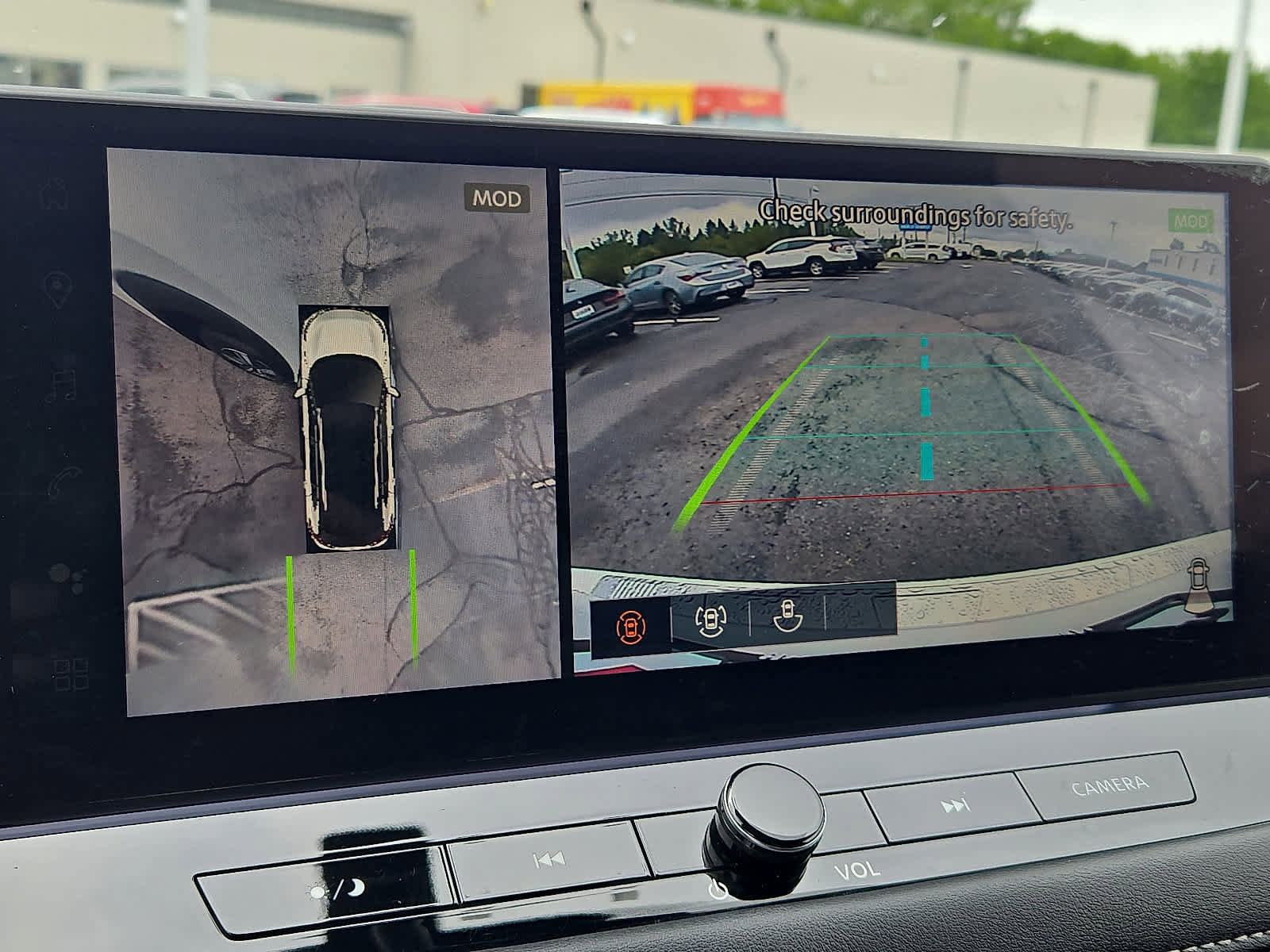 Used 2024 Nissan Rogue SL image 22