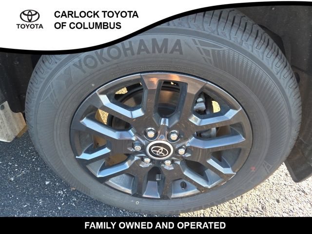 Used 2023 Toyota Sequoia Platinum AWD/4WD image 11