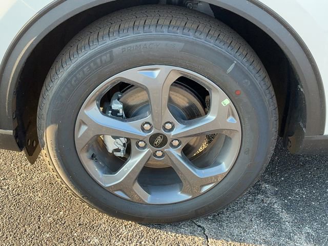 New 2026 Ford Escape ST-Line w/ Cold Weather Package image 11