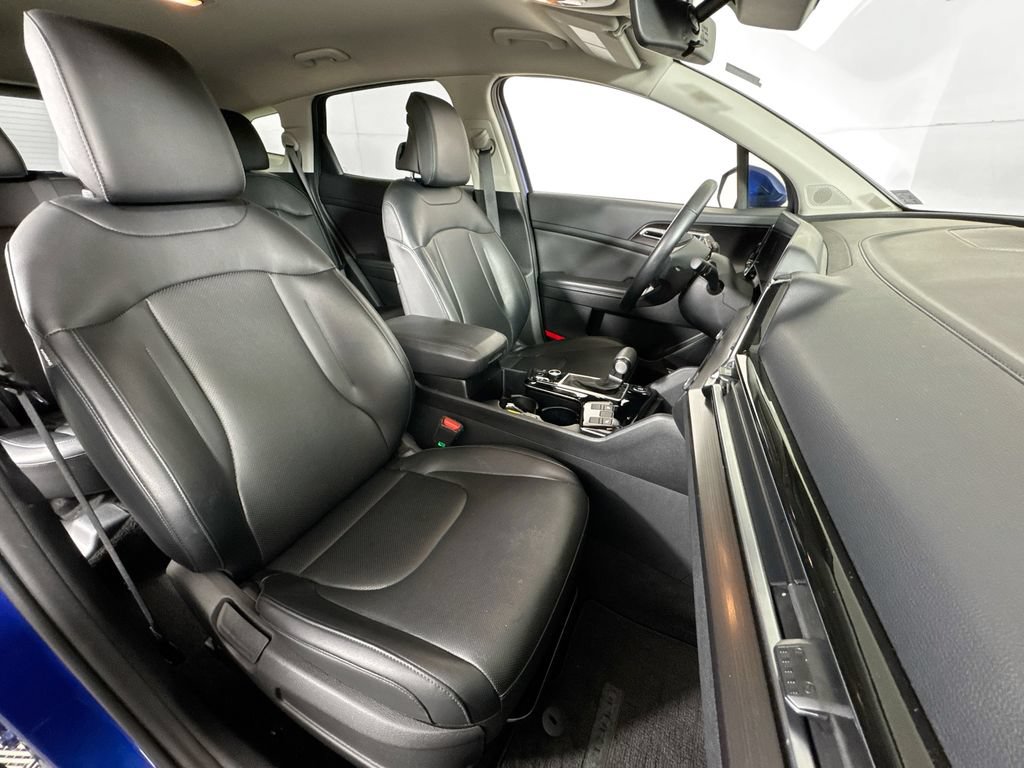 Used 2024 Kia Sportage EX FWD image 28