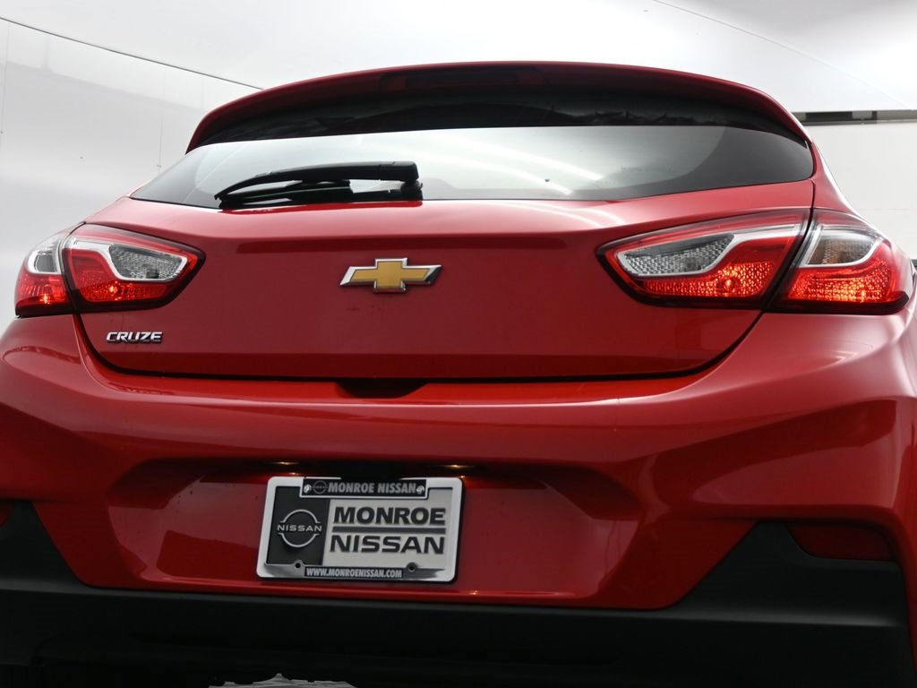 Used 2019 Chevrolet Cruze LS image 10